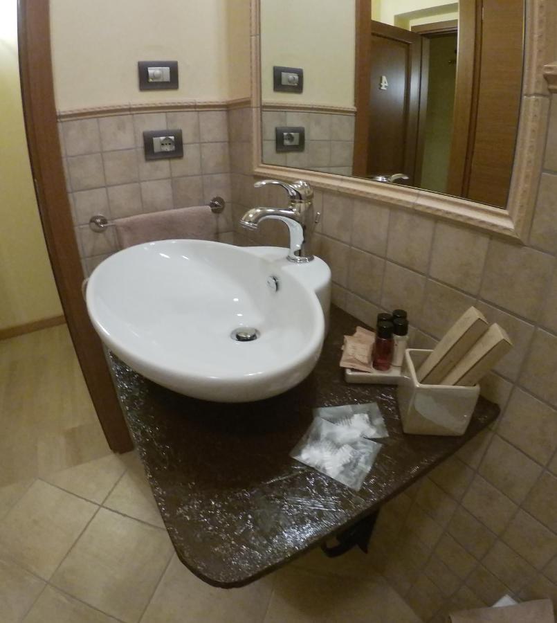 Agriturismo Locanda Dei Cacciatori Dogliani Zewnętrze zdjęcie